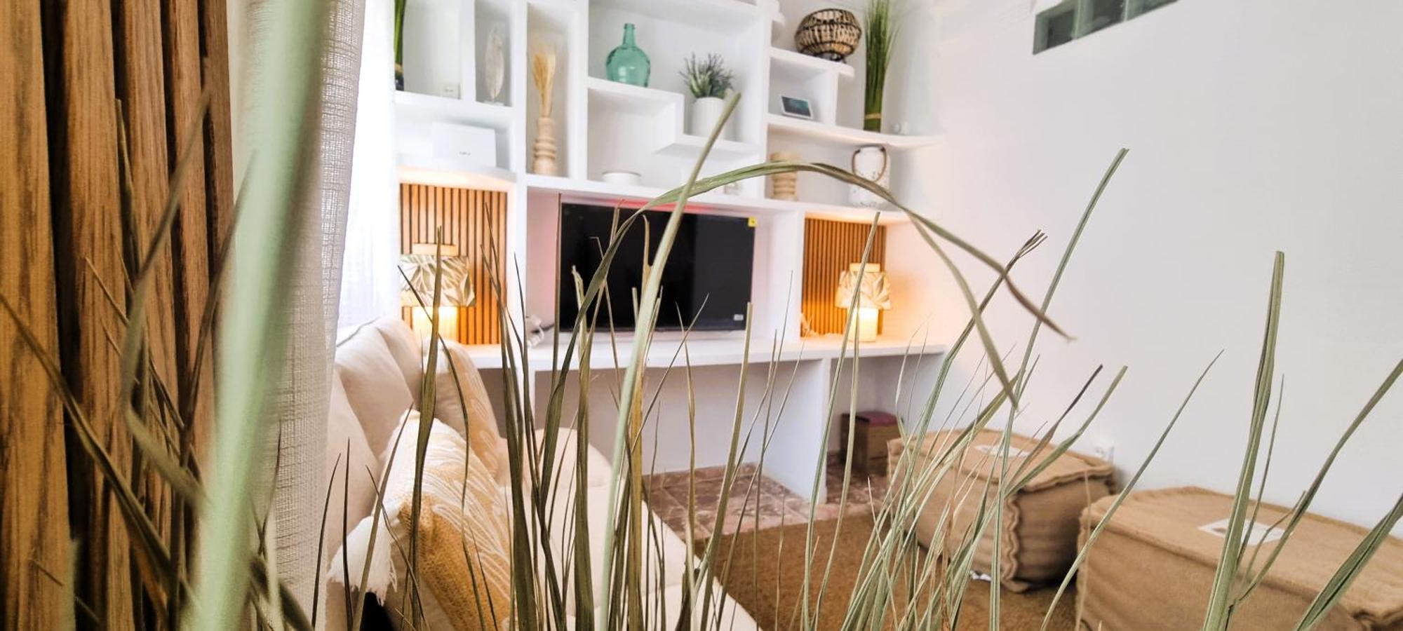 Wabi Beach Home - Frente Al Mar Con Aire Acondicionado أغيلاس المظهر الخارجي الصورة