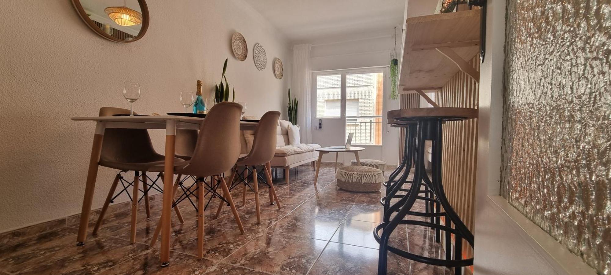 Wabi Beach Home - Frente Al Mar Con Aire Acondicionado أغيلاس المظهر الخارجي الصورة
