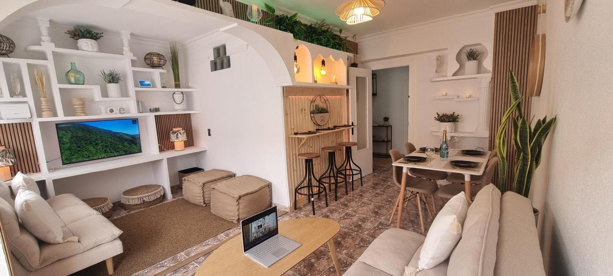 Wabi Beach Home - Frente Al Mar Con Aire Acondicionado أغيلاس المظهر الخارجي الصورة