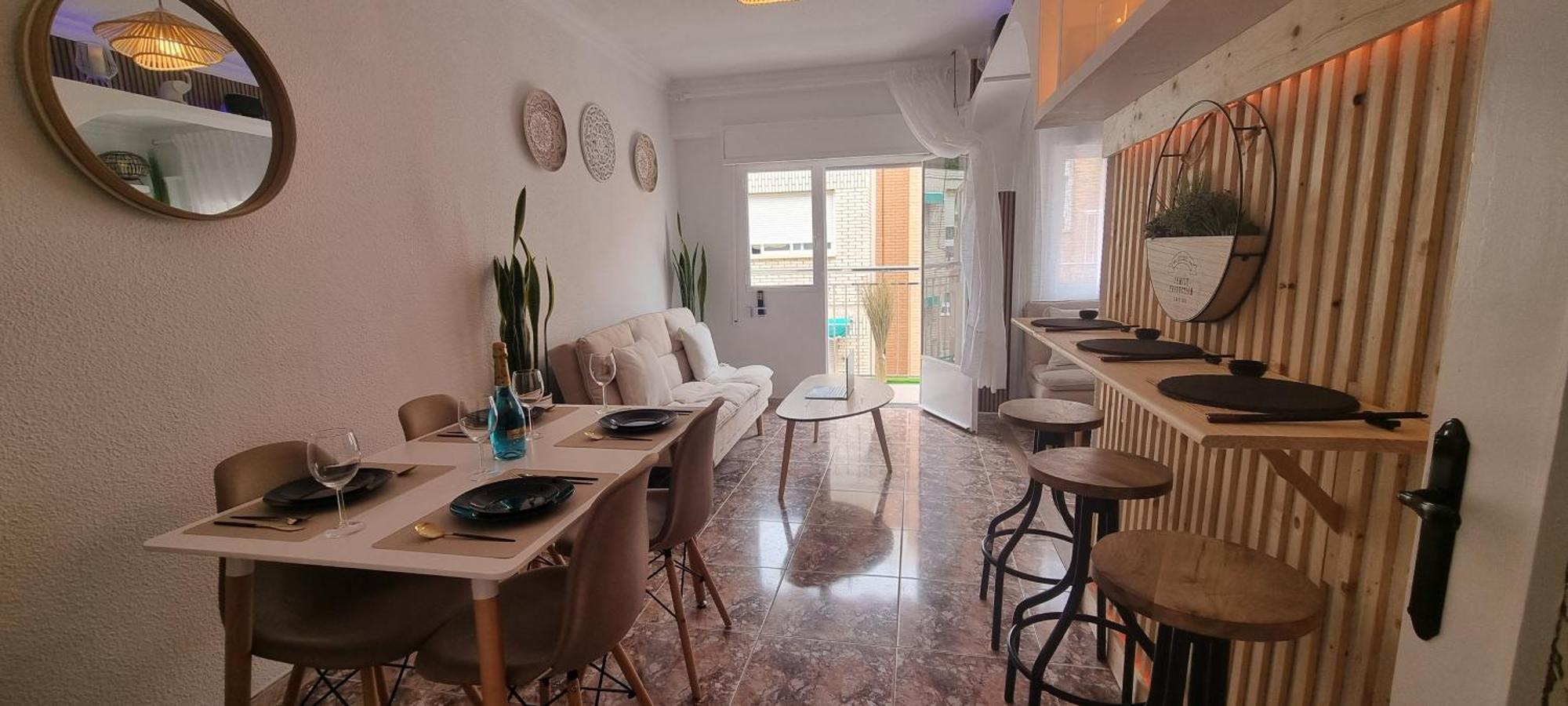 Wabi Beach Home - Frente Al Mar Con Aire Acondicionado أغيلاس المظهر الخارجي الصورة